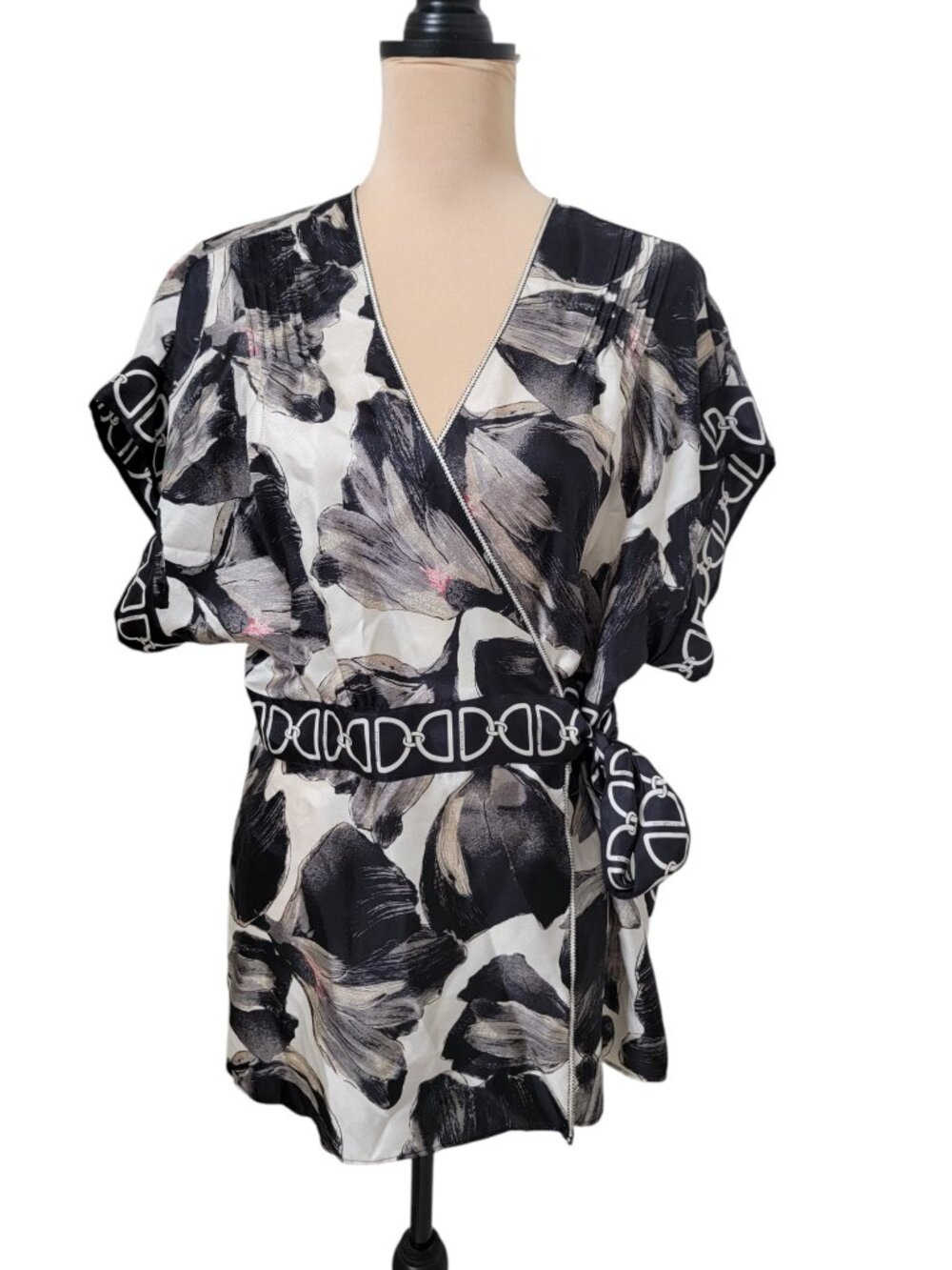 White House Black Market Size XL Black, Ivory & Pink Silk Wrap Blouse